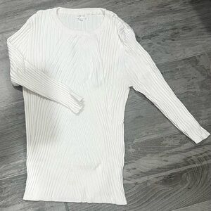 Elegant White Ribbed Long Sleeve Top